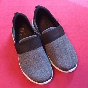 Ruka shoes slip-on size 9W